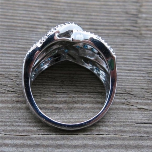 New Luxury 925 Silver Sapphire Ring - Picture 4 of 4